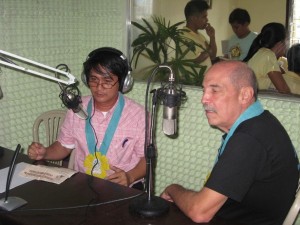 AIRING topics ranging from health to economic and social concerns, Jagna Community Radio, Bohol’s first community broadcast initiative by a town went on air Wednesday with Philos Health benefactor Forrest Malakoff detailing how the partnership with his company and the town started. (PIA) 