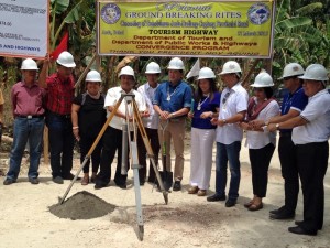 DREAM HIGHWAY - Gov. Edgar Chatto, Anda Mayor Metodio Amper, Cong. Art Yap lead groundbreaking rites for the P150M concreting of Guindulman-Anda-Badiang Cogtong Road, one of tourism highway projects of the convergence program of DOT and DPWH. Also in photo (L-R) DENR RD Isabelito Montejo, Provincial Engineer Ben Redulla, Anda First Lady Nenette Amper, Bohol First Lady Pureza Veloso-Chatto, DOT (Tourism Promotions Board COO) Chikoy Enerio, DOT RD Rowena Lu Montecillo, and DPWH RD Ador Canlas. “The road project is  the fulfillment of long overdue dream of Andahanons”, said the mayor of Anda. (EDCOM)