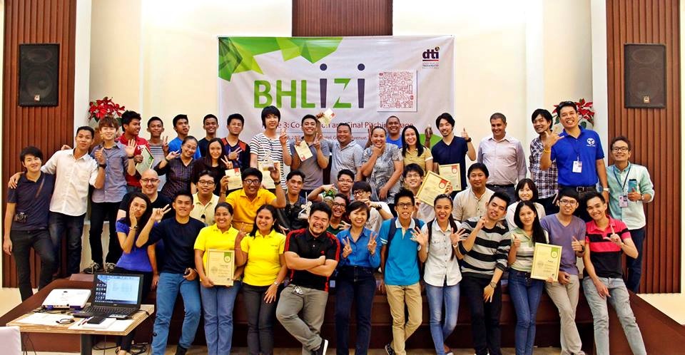 The participating teams and organizers of the BHLi2i competition.